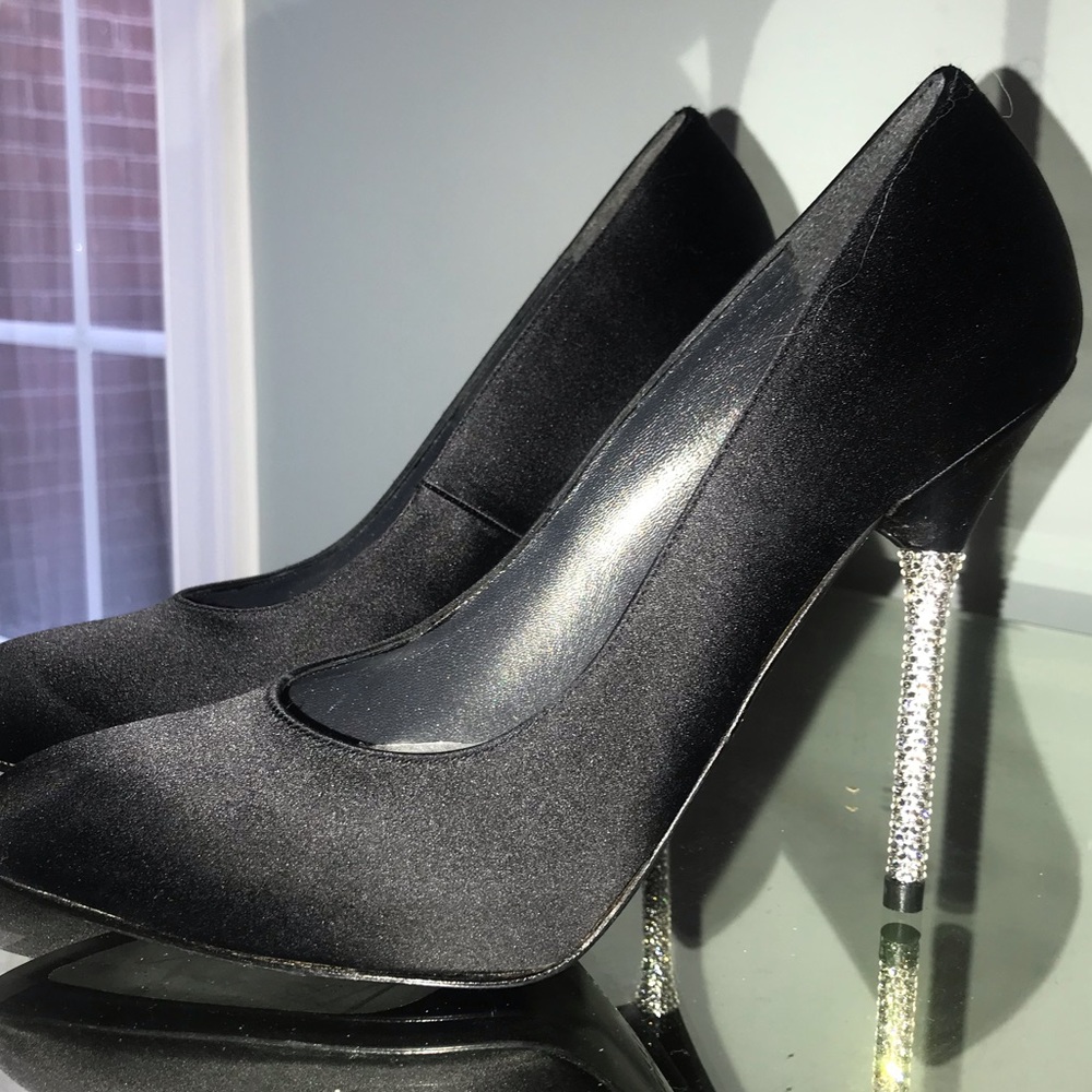 New Stuart weitzman satin crystal heel 7 n narrow